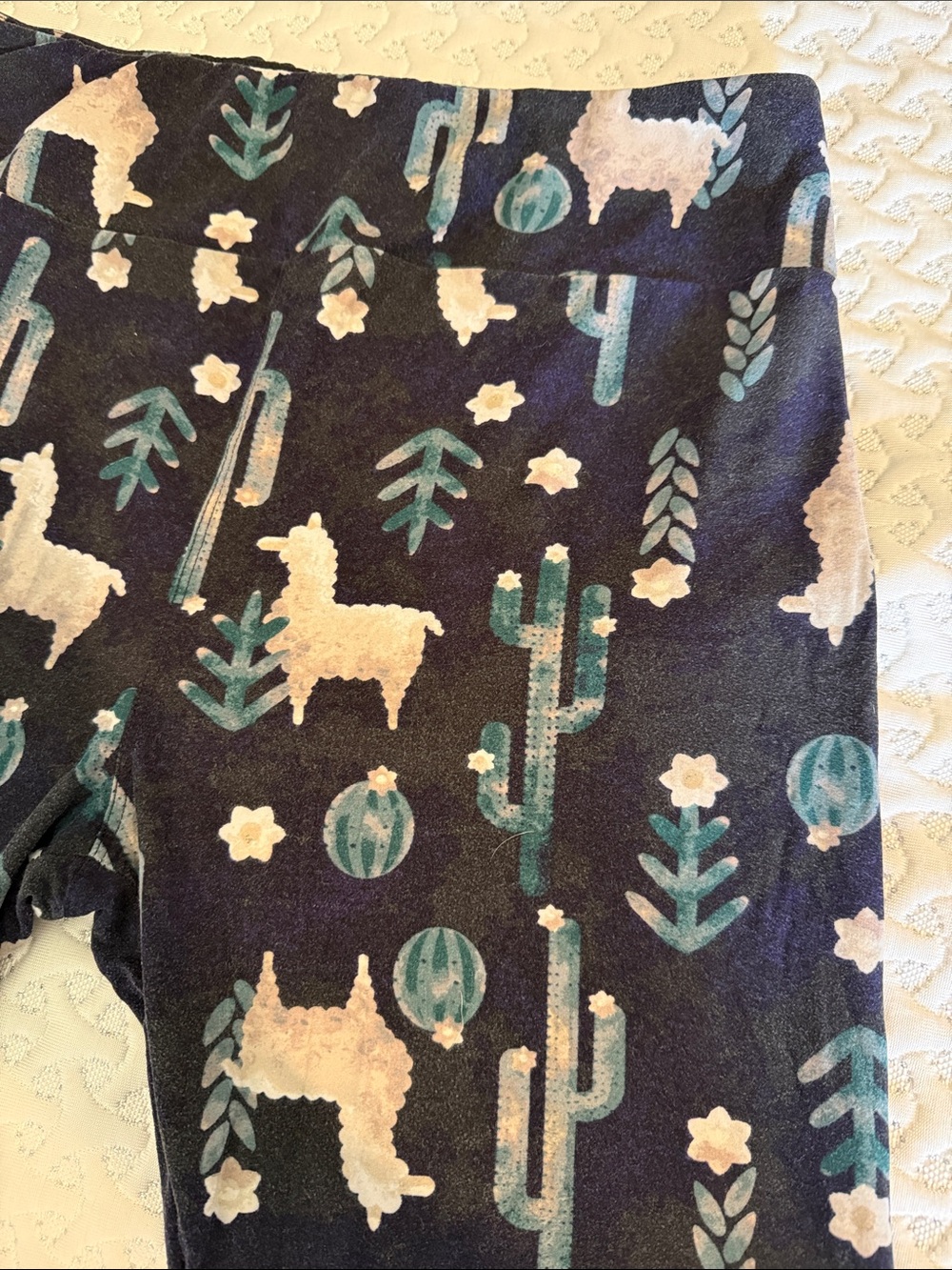LulaRoe Women’s Navy Llama & Cactus Print Leggings